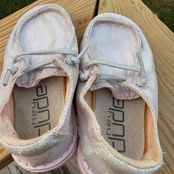 Hey Dude Pink Moccasin Shoes Lightweight Casual - Picture 2 of 4